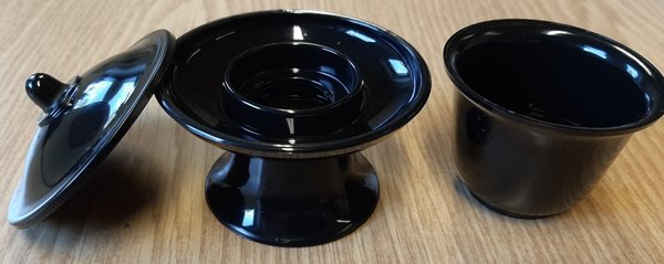 Wassergefäß aus Kunststoff Schwarz